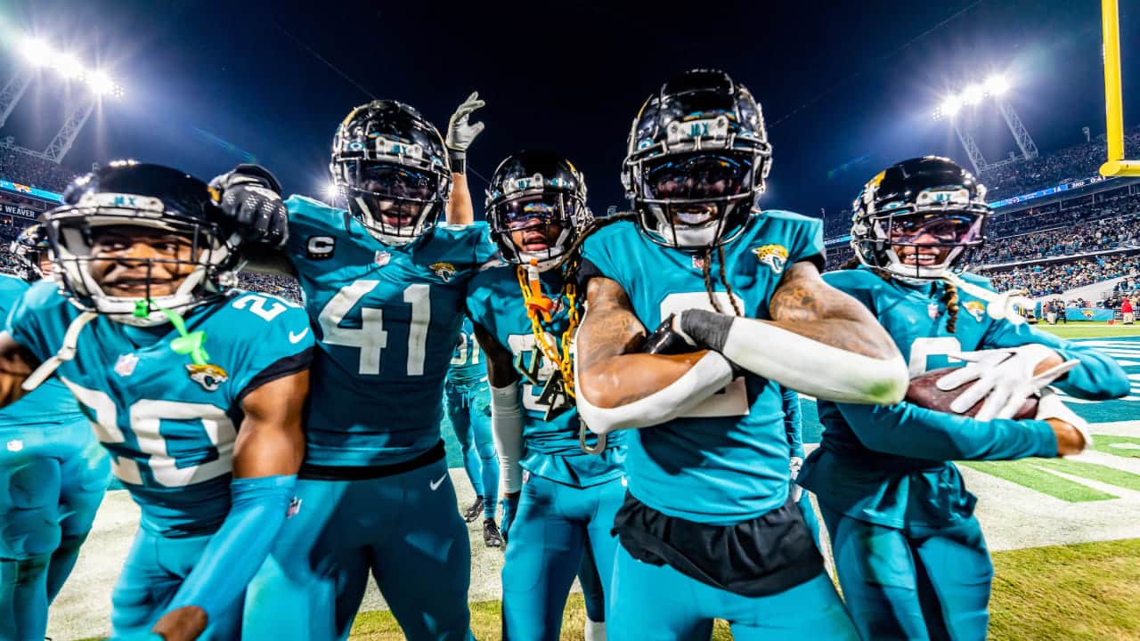 Jacksonville Jaguars Snack Helm / Season 2023 / www